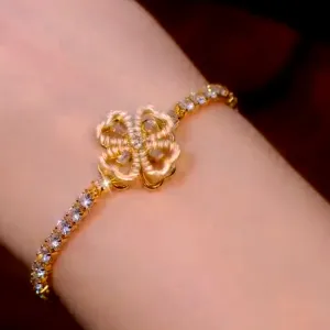 14K Gold-plated Exquisite Four-Leaf Clover Bracelets