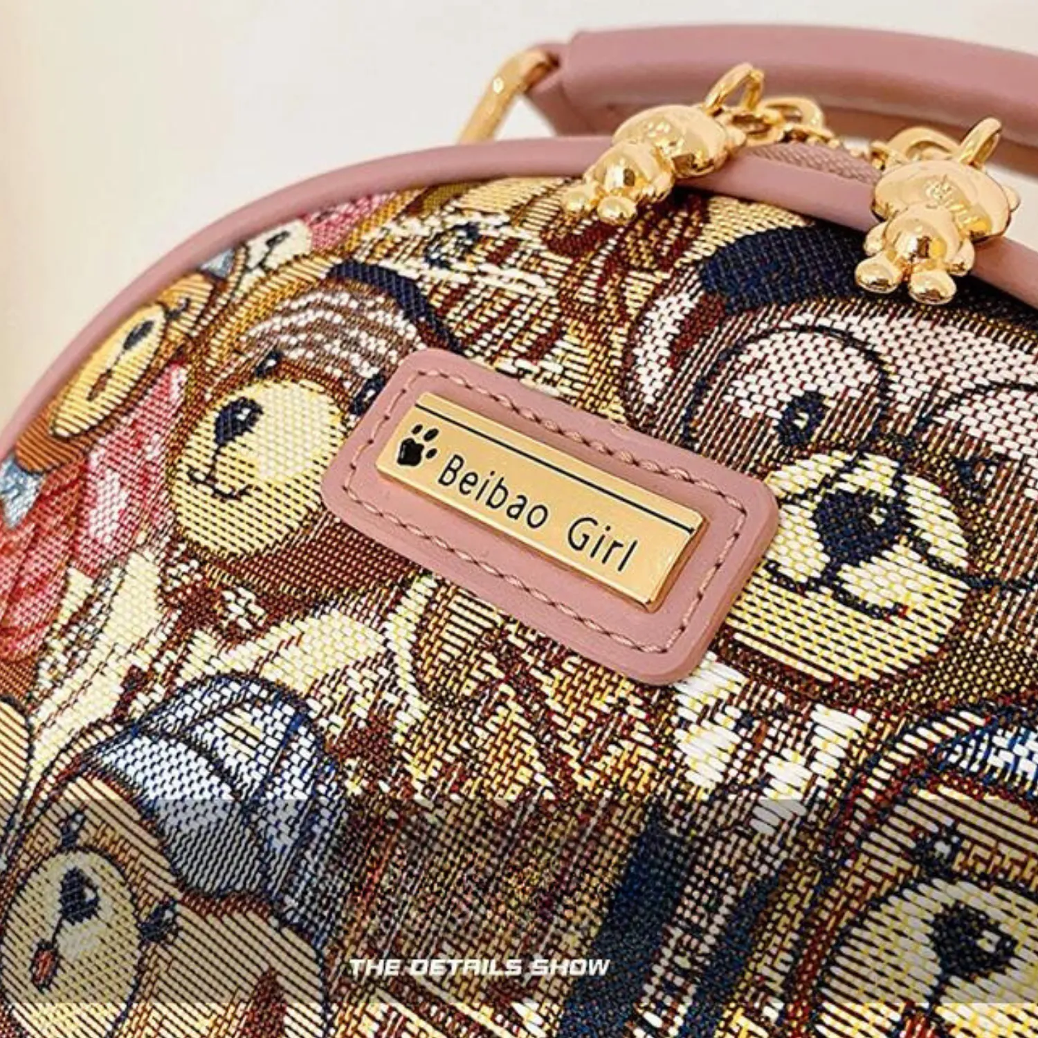 Adorable Bear Print Round Crossbody Bag