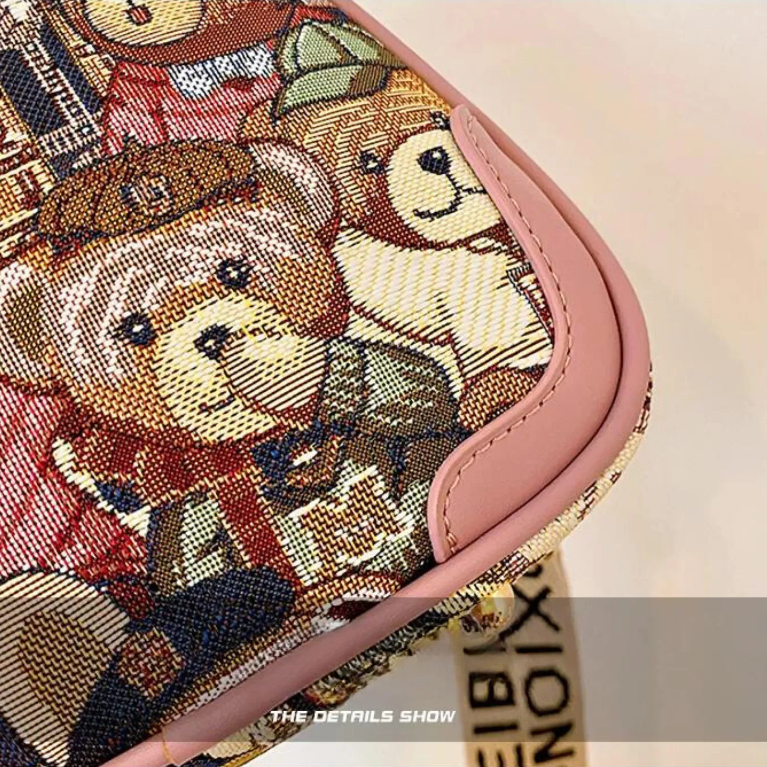 Adorable Bear Print Round Crossbody Bag