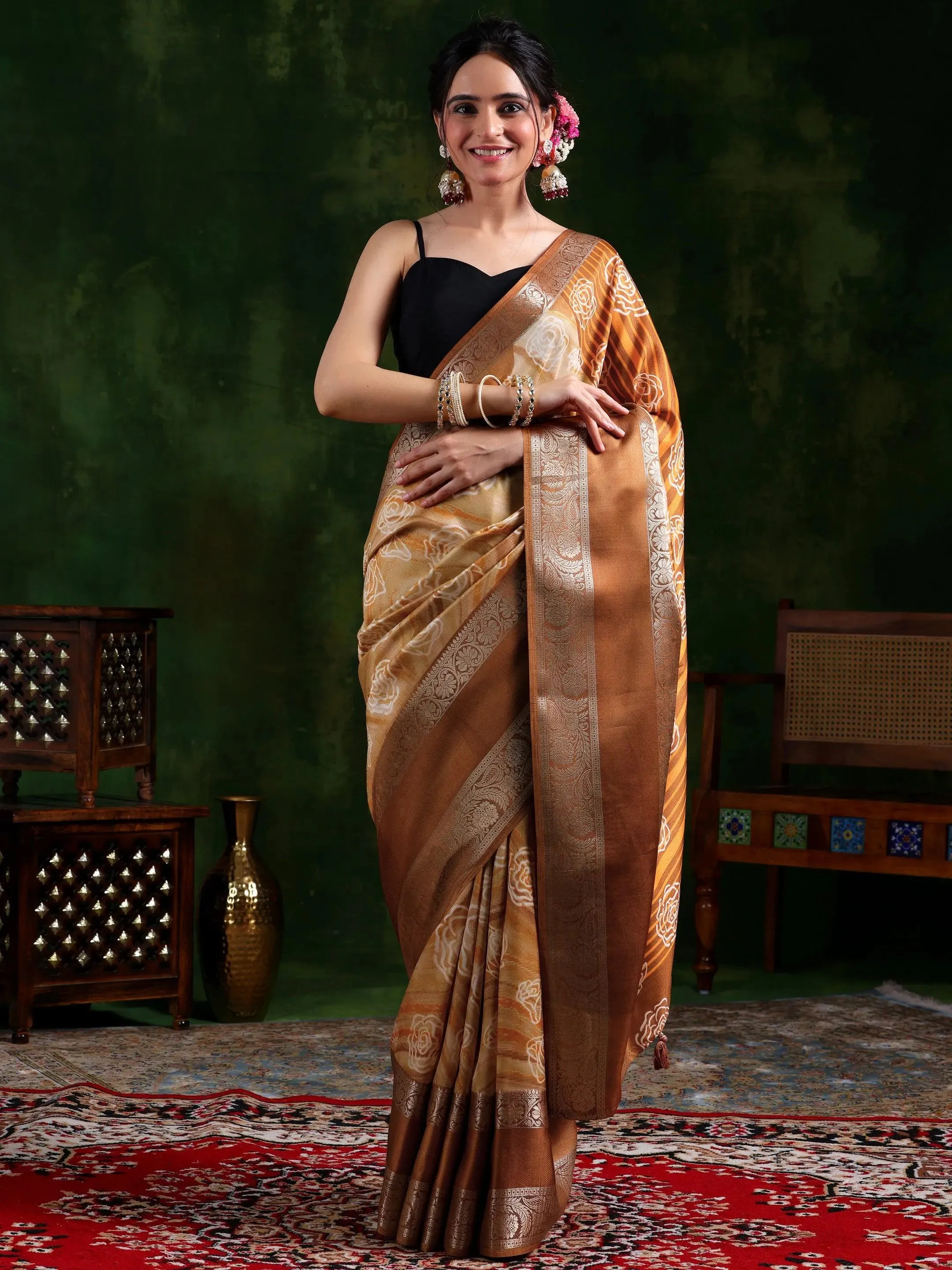 Brown Printed Silk Blend Saree With Unstitched Blouse Piece