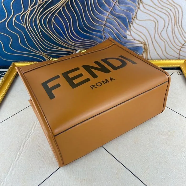 EN   Designer bags by Fendi 034