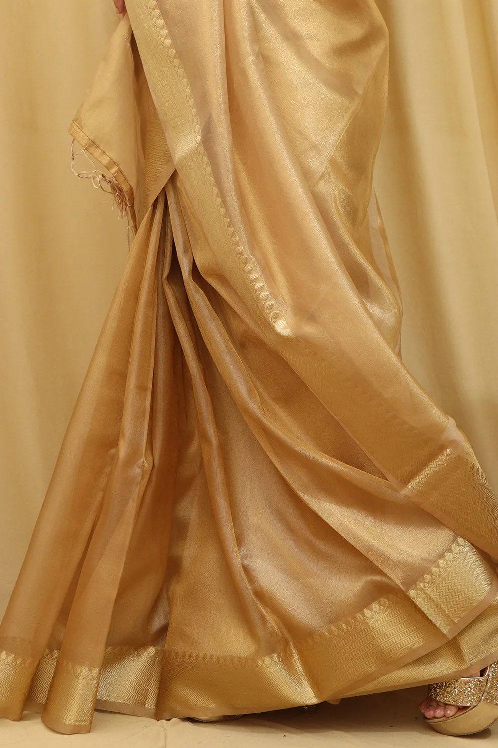 Exquisite Golden Banarasi Tissue Saree - Timeless Elegance