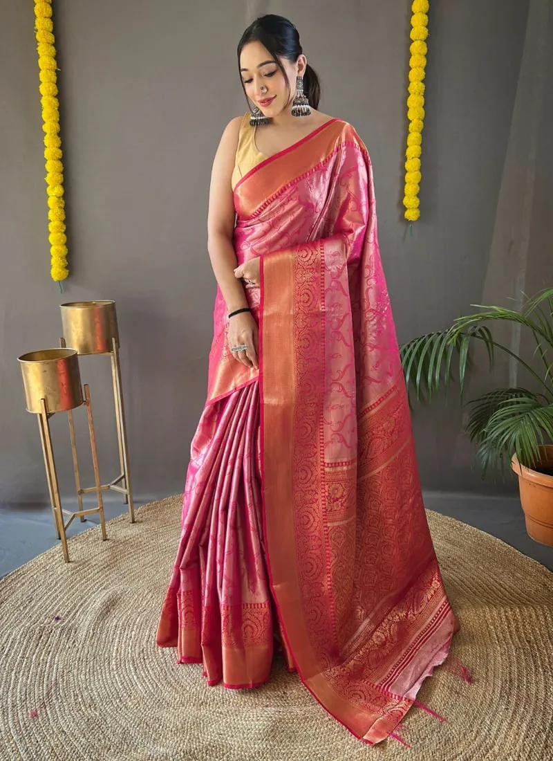 Exquisite Kanchipuram Silk Saree with Intricate Zari Weaving