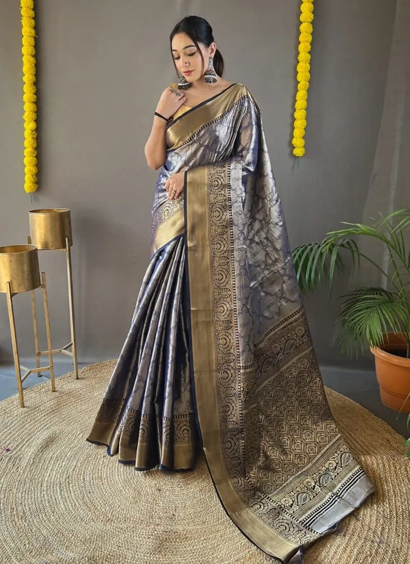 Exquisite Kanchipuram Silk Saree with Intricate Zari Weaving