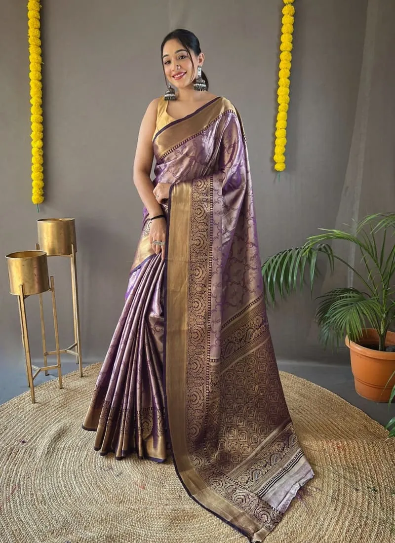 Exquisite Kanchipuram Silk Saree with Intricate Zari Weaving