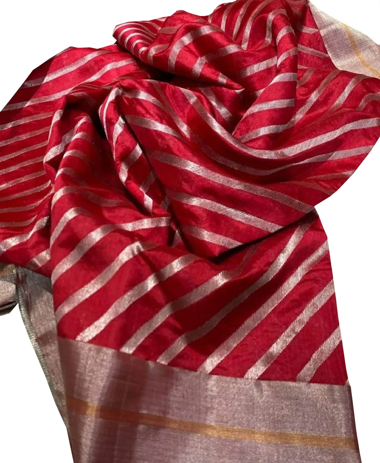 Exquisite Red Chanderi Silk Saree - Handloom Beauty