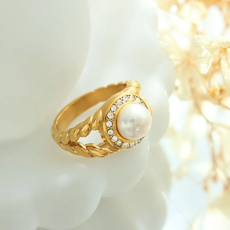 Exquisite Zircon and Freshwater Pearl Ring