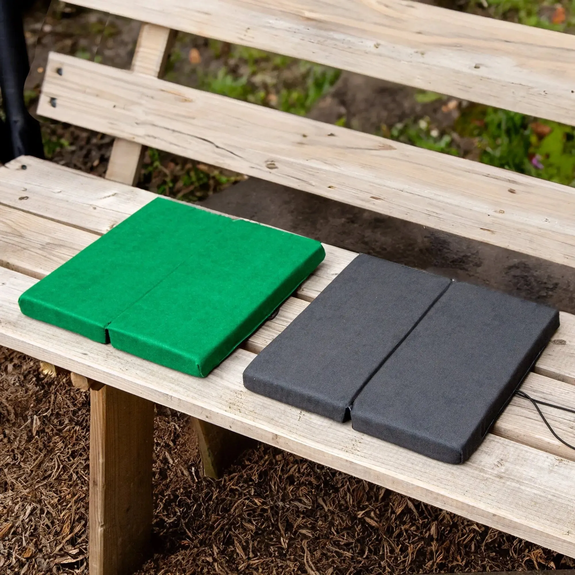 Foldable Stadium Seat Cushion, Ideal for Picnics and Garden Furniture