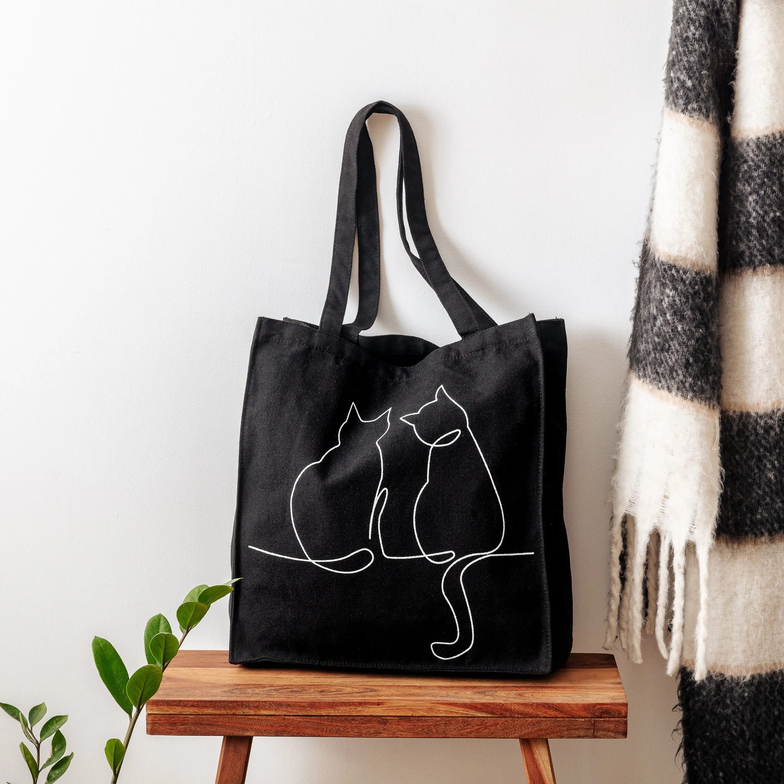 MILO CAT TOTE BAG - BLACK