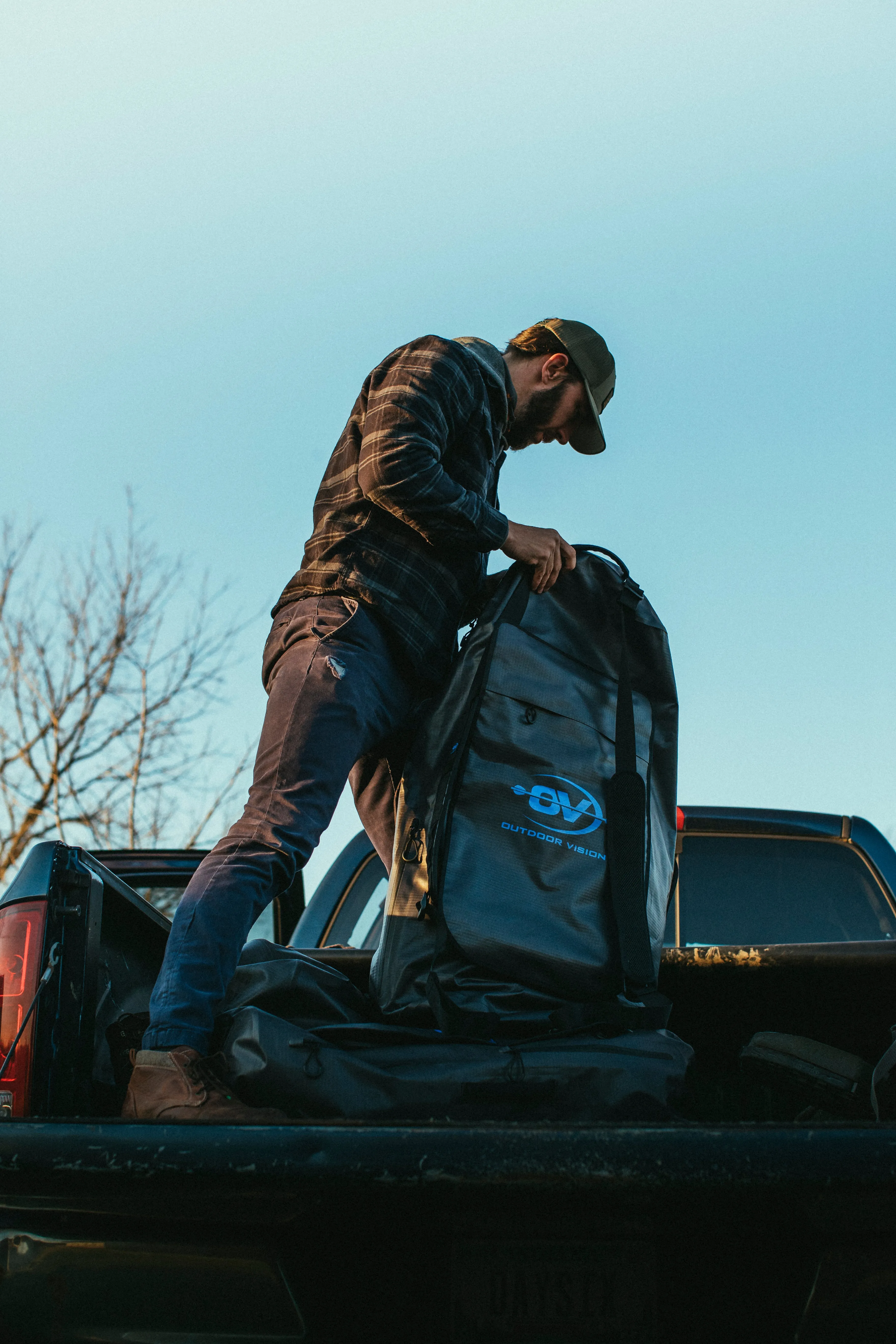 MULE™ 150 DUFFEL with FREE OV HUNT WALLET