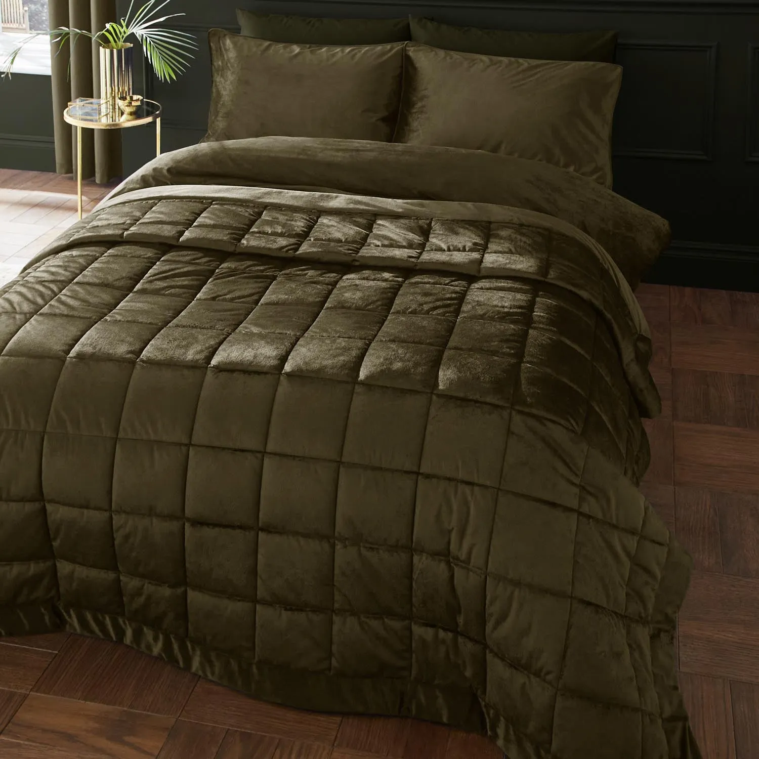 Reagan Soft Touch Matt Velvet Bedspread - Green